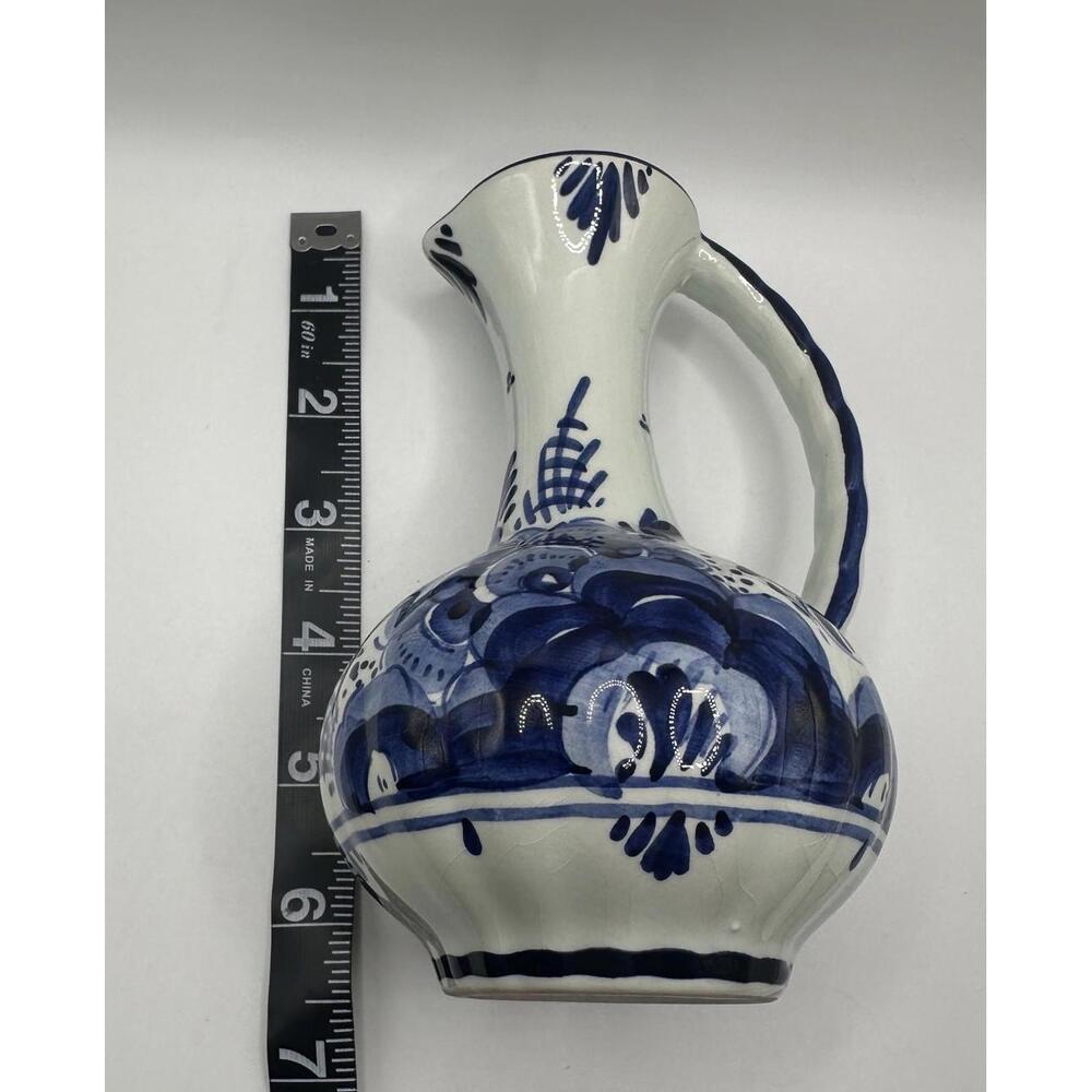 Vintage Delft Handpainted Holland Blue White 5.5” Pitcher Signed - Picture 6 of 6